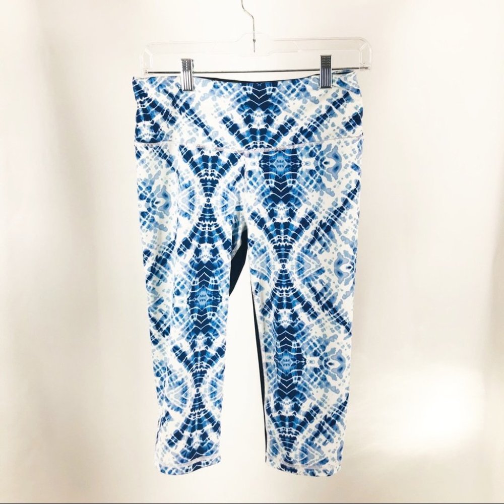 Victoria Secret Sport Knock Out Cropped Leggings